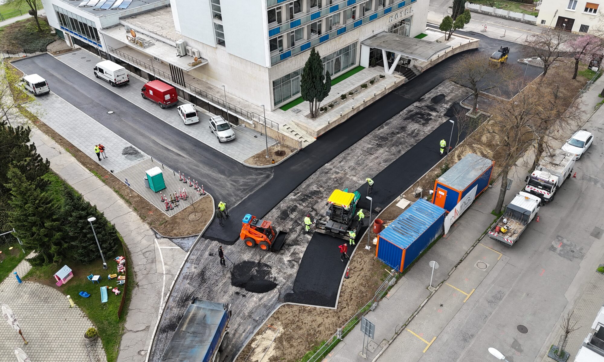 Novostavba parkoviska, rekonstrukcia jestvujuceho parkoviska - 2